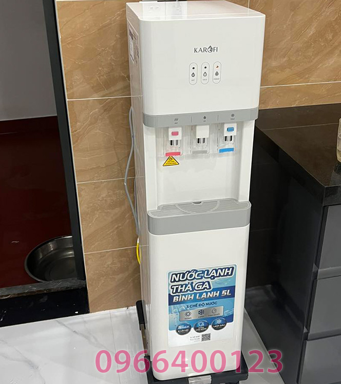 Máy lọc nước RO nóng lạnh Karofi HCV-208RO